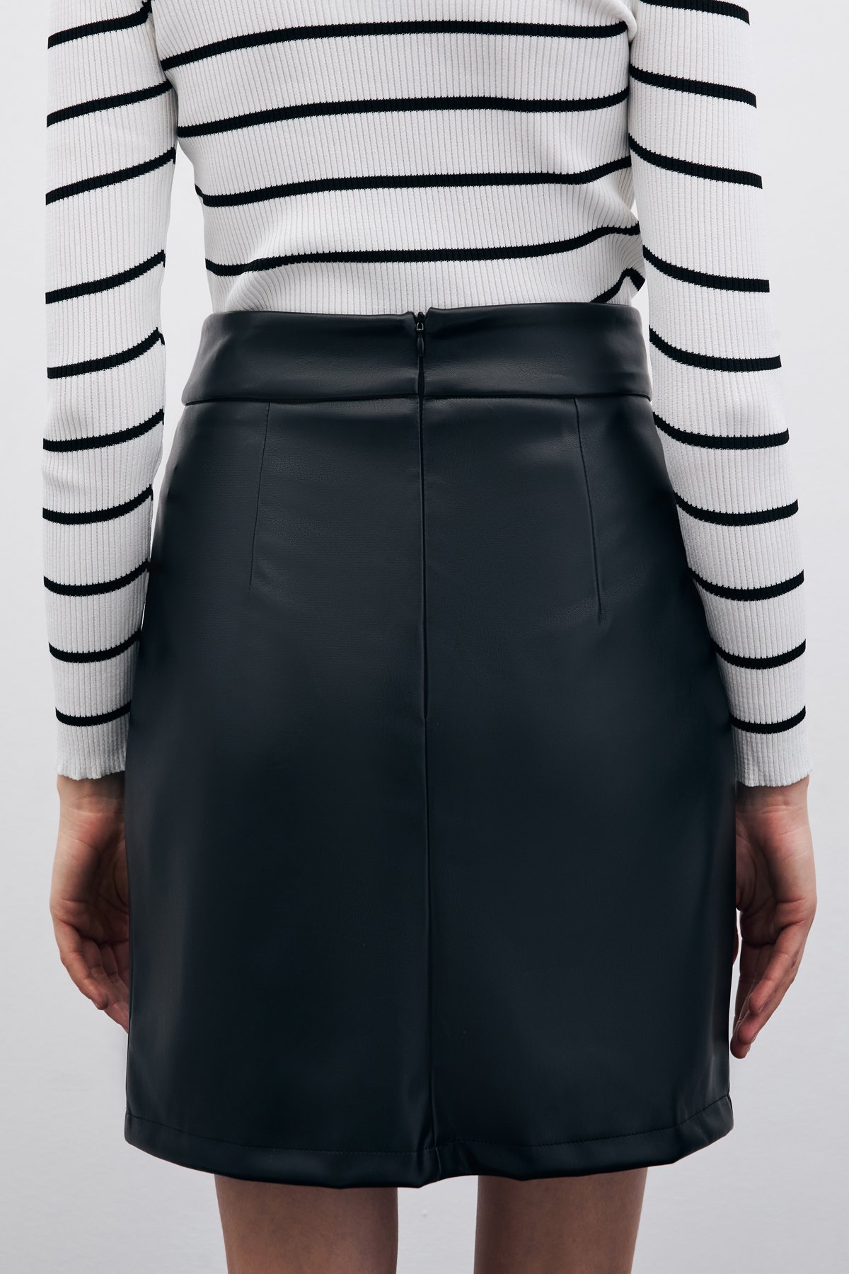sardonlu-deri-etek-siyah-d68-40